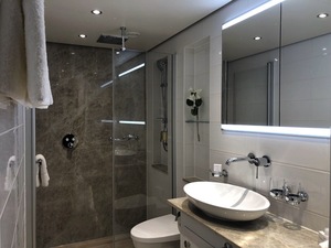 Deluxe Balcony Suite